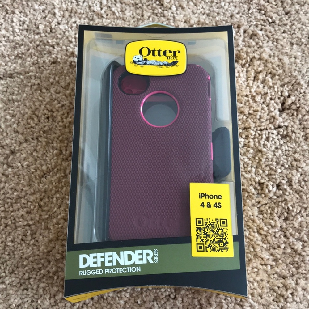 NWT Otterbox Defender series iPhone 4 & 4S case
